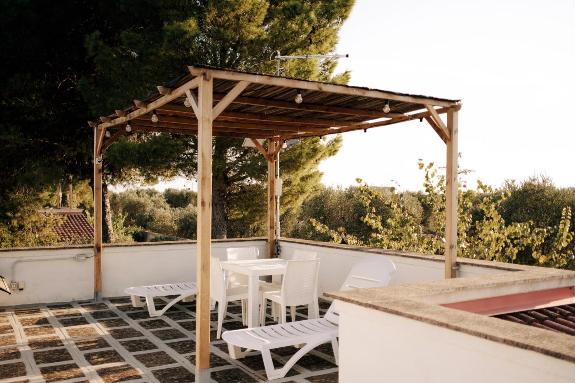 Casette Masseria La Camardia Sava Bagian luar foto
