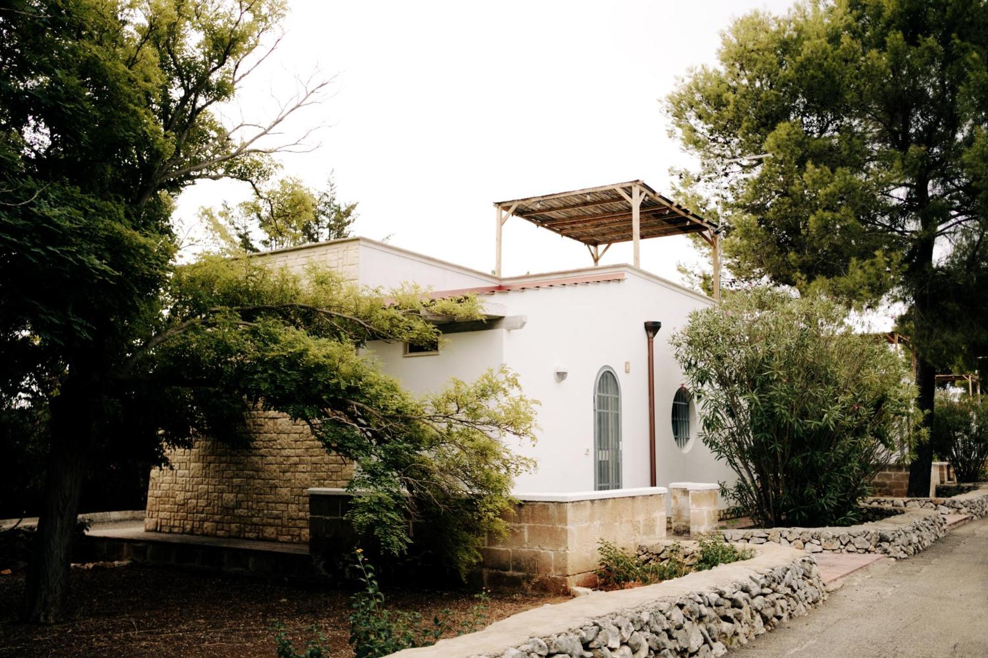 Casette Masseria La Camardia Sava Bagian luar foto
